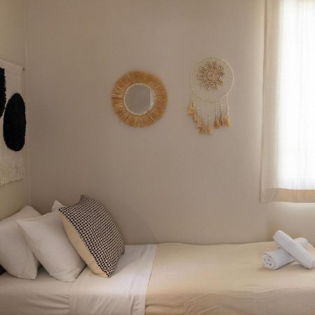 Noe Rooms In Center Of Tinos Ngoại thất bức ảnh